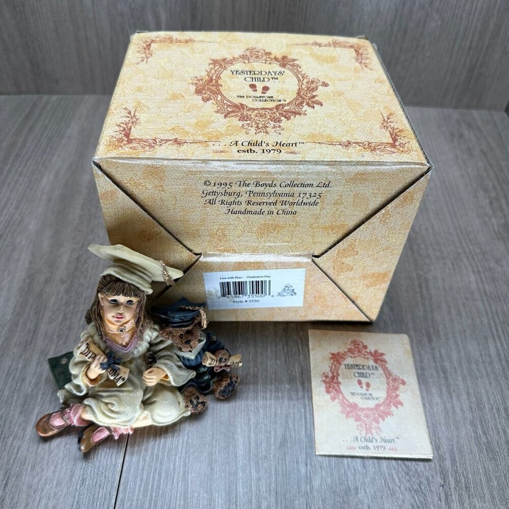 Yesterdays Child Dollstone Graduation Day #3550 Lisa w/ Plato Boyds Bears - Picture 7 of 10